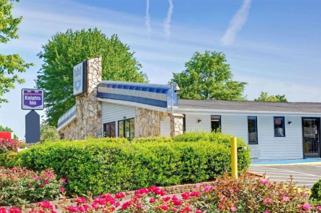 Knights Inn Charlotte South بينفيل المظهر الخارجي الصورة