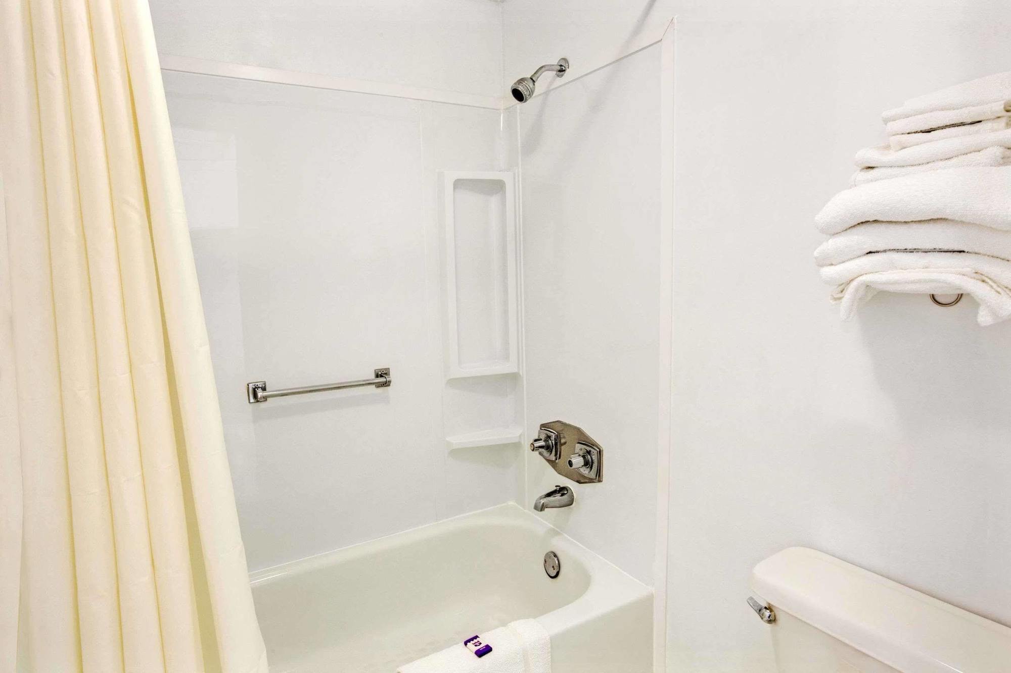 Knights Inn Charlotte South بينفيل المظهر الخارجي الصورة